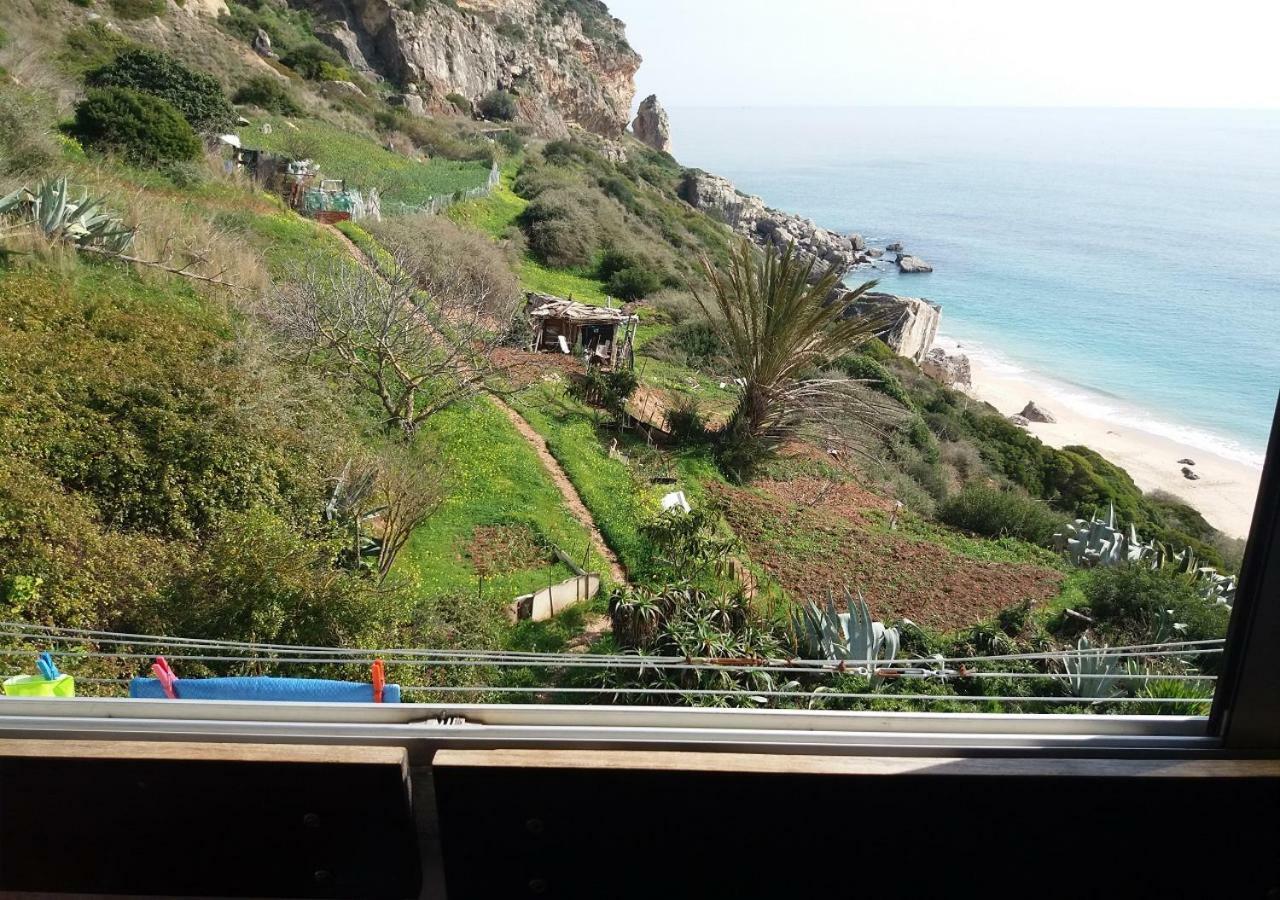 Estudio T0 sobre a praia Sesimbra Exterior foto